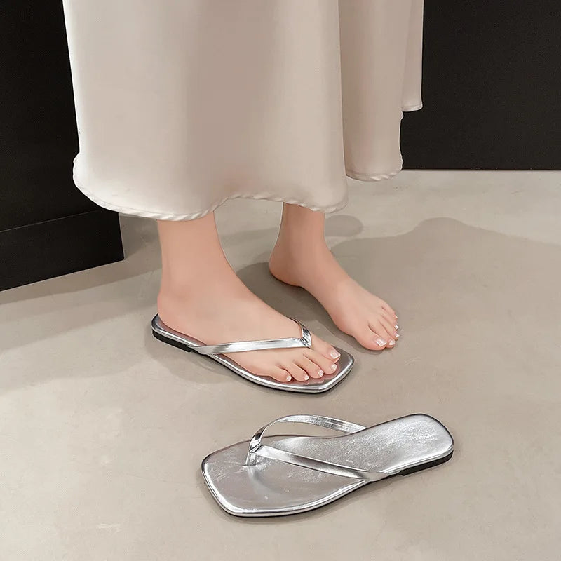 new Spring/summer/women pu slippers beach sandals outdoor wild fashion ladies square head flip flops