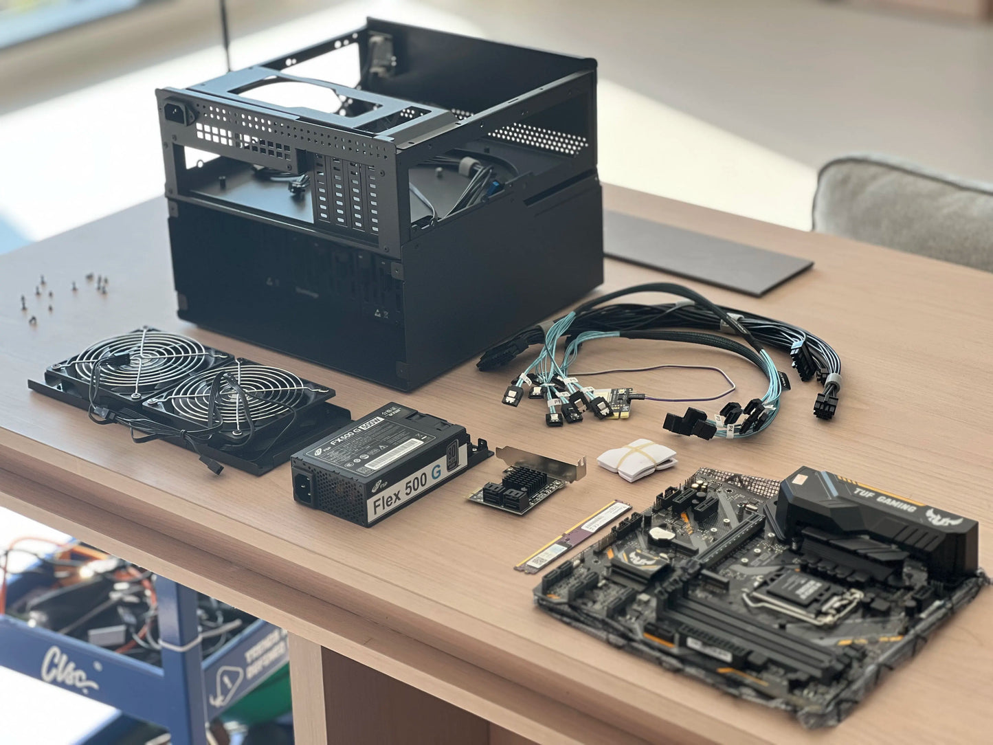 N10 NAS Case - 10+2 Bay Hot Swap, Supports MATX Board & 1U PSU, 4 PCI-E Slots, Aluminum Chassis for Storage