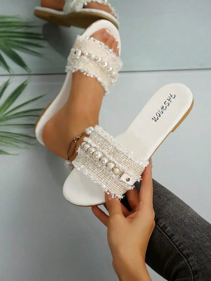 Women's Shoes New Fashion Slippers with Pearl Buckle, Versatile Solid Color Metal Decoration, Round Toe, Pearl Chain, Flat Sandals