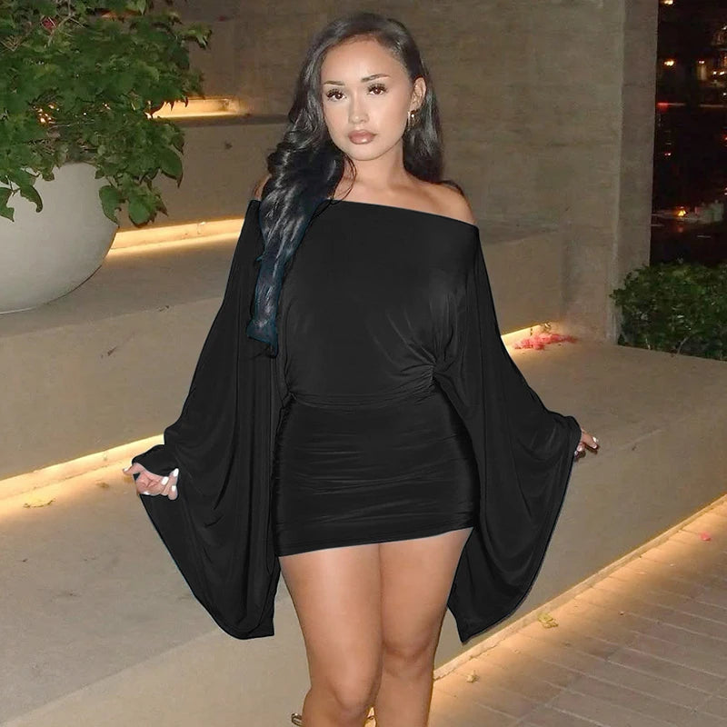 Hugcitar Solid Long Cloak Sleeve Sexy Loose Sexy Ruched Sexy Bodycon Mini Dress Fall Winter Women Fashion Outfit Party Festival