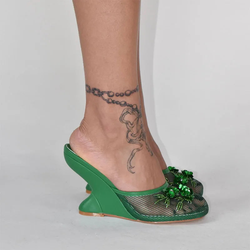European and American Fashion Hollow Flower Baotou Banquet Half Slippers for Women's Outdoor Versatile Slope Heel Fashion Shoes