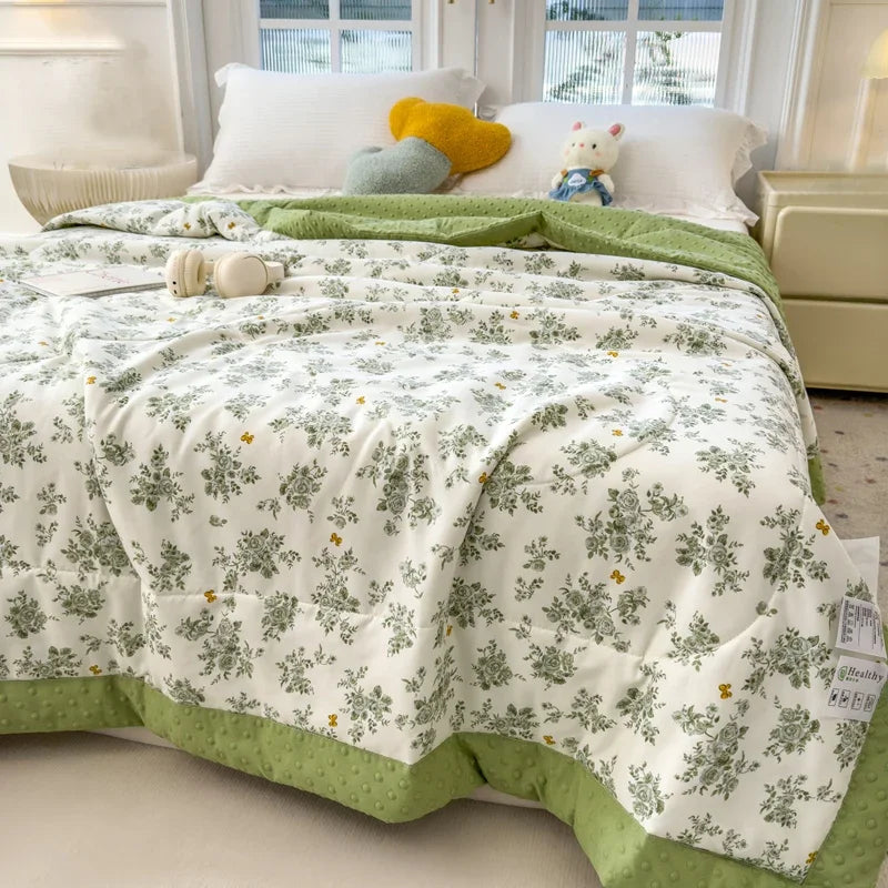 Cooling Bead Summer Quilt – Printed Polyester with Microfiber Filling, Lightweight Breathable Bed Blanket, Puffy Dot Texture for Extra Softness, Skin-Friendly & Machine Washable, Great for Hot Sleepers