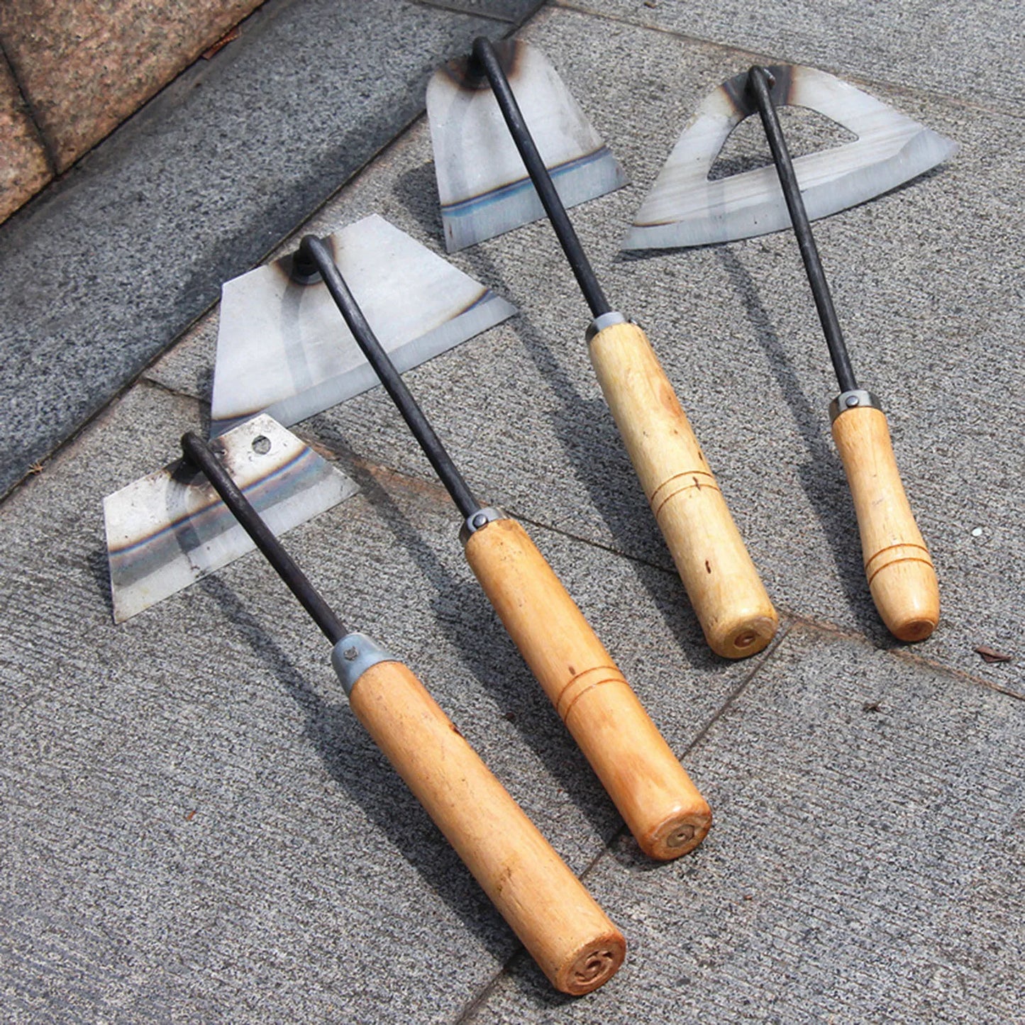 Multifunctional Small Hoe With  Handle, Household Flower Hoe, Gardening Hoe, Outdoor Agricultural Tool And Garden Tool.