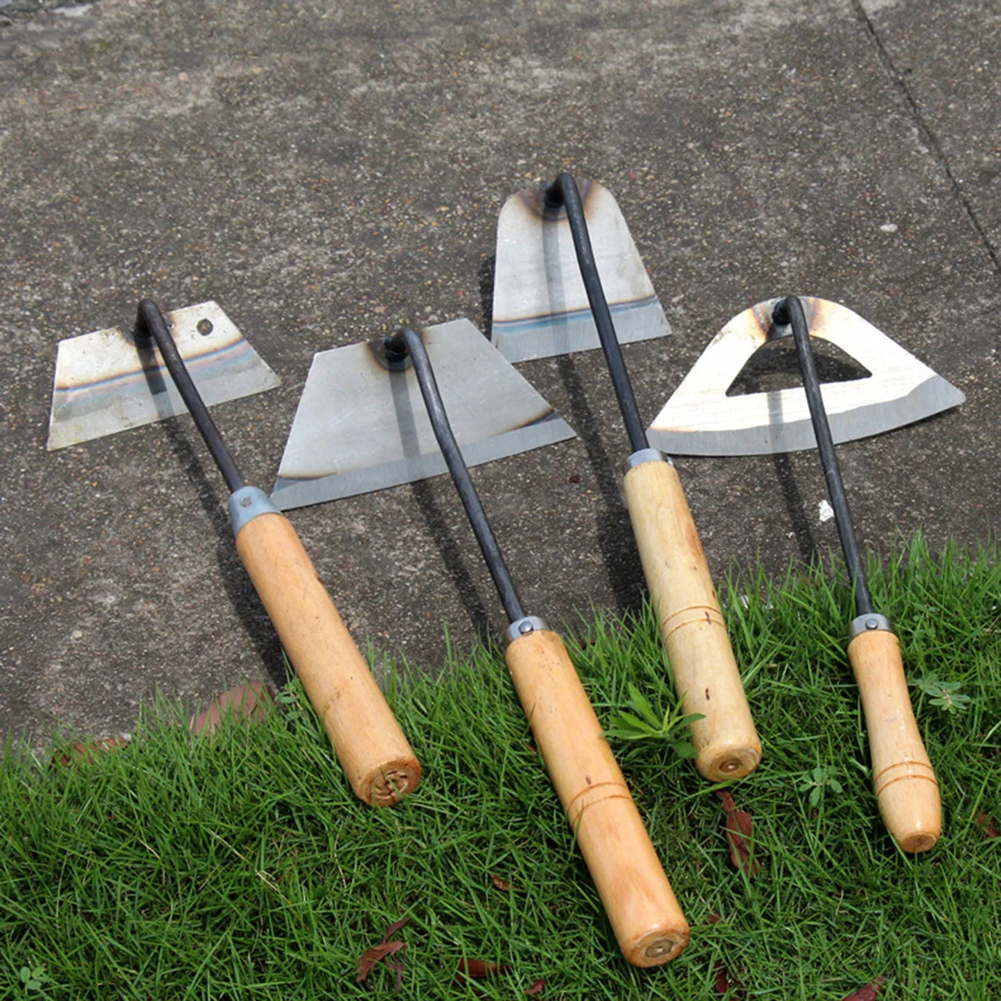Multifunctional Small Hoe With  Handle, Household Flower Hoe, Gardening Hoe, Outdoor Agricultural Tool And Garden Tool.