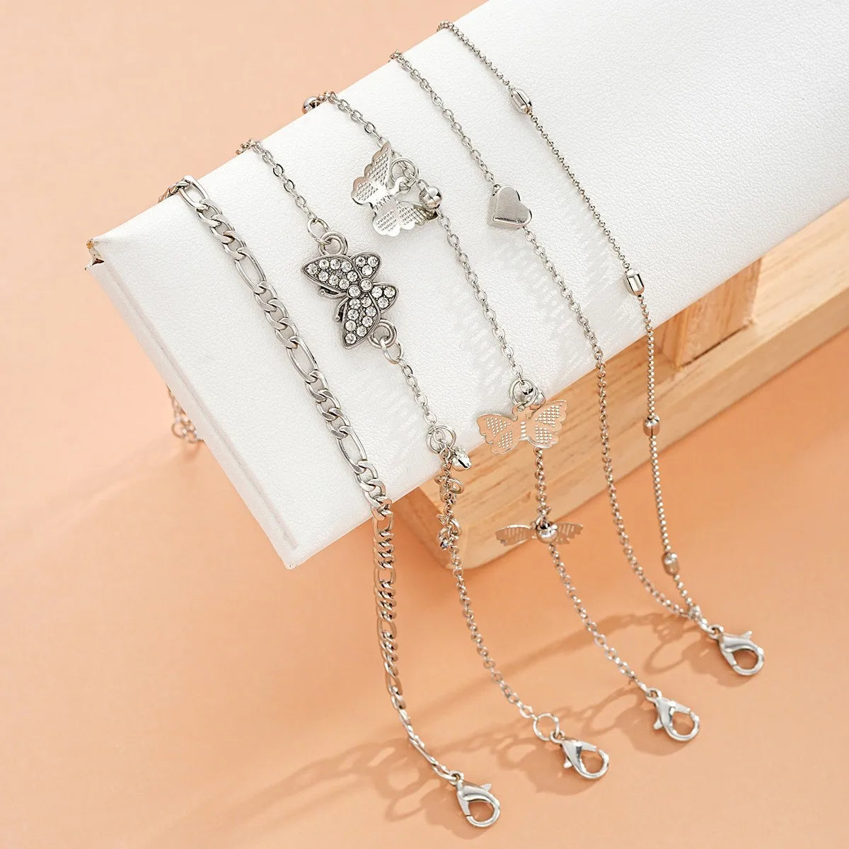 Elegant Butterfly Heart-shaped Pendant Ankle Chain Inlaid Shiny Rhinestones Summer Vacations Beach Party Women's Foot Jewelry