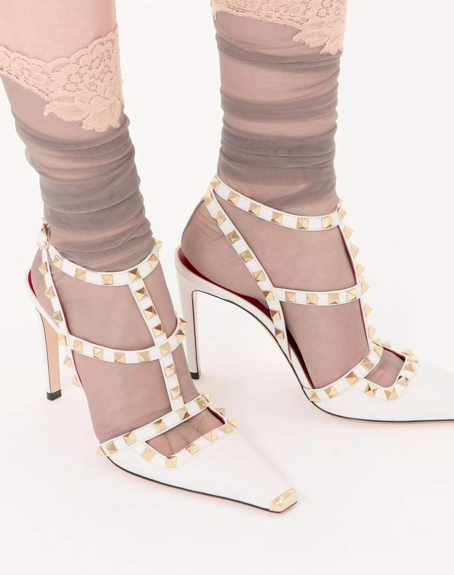 Summer Square Headed Rivet High-heeled Women's Sandals, Fashionable and Sexy Women's Party T-table Women's Plus Size Sandals