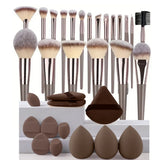 Foundation & Eyeshadow Brush Set — view 15