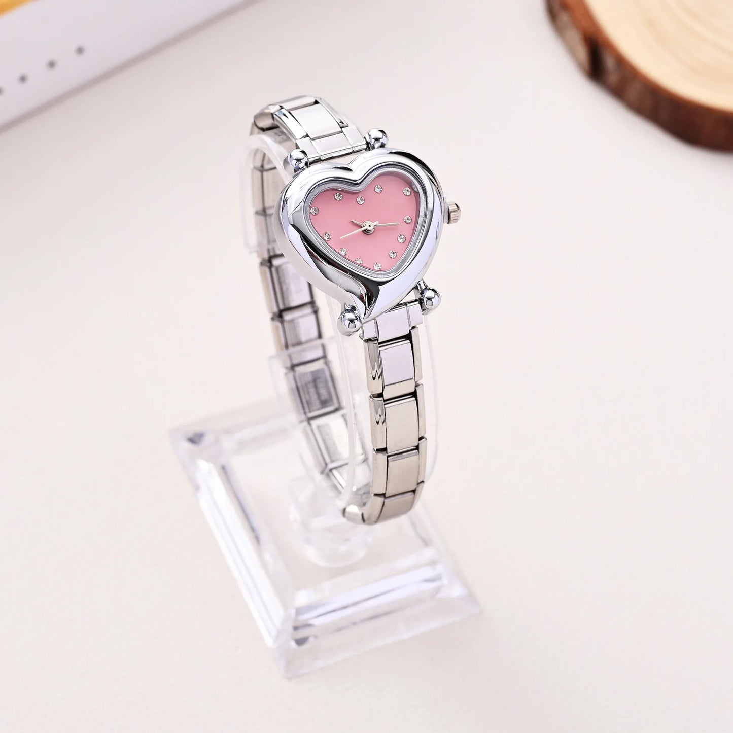 Heart Shape Dial Quartz Watch Stainless Steel Bracelet Wristwatch Cute Mini Love Heart Ladies Dress Watch Fashion Jewelry Gift