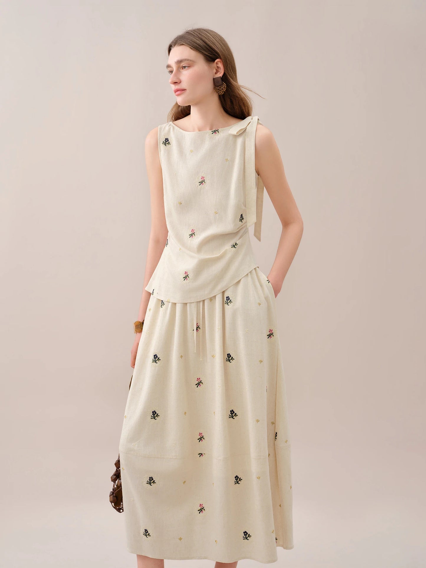 FSLE【Premium Series】Fashionable Embroidered Sleeveless Top and Tulip Skirt Elastic Waist Retro Women 2026 Summer New Arrival Set